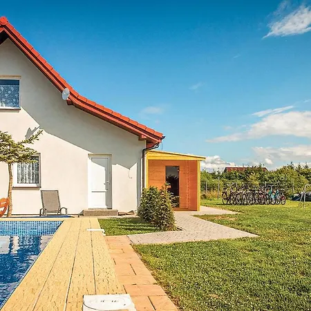 Holiday home Dom Szeregowy *