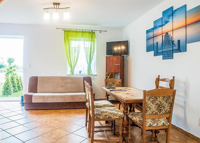 Dom Szeregowy بيت للعطل *